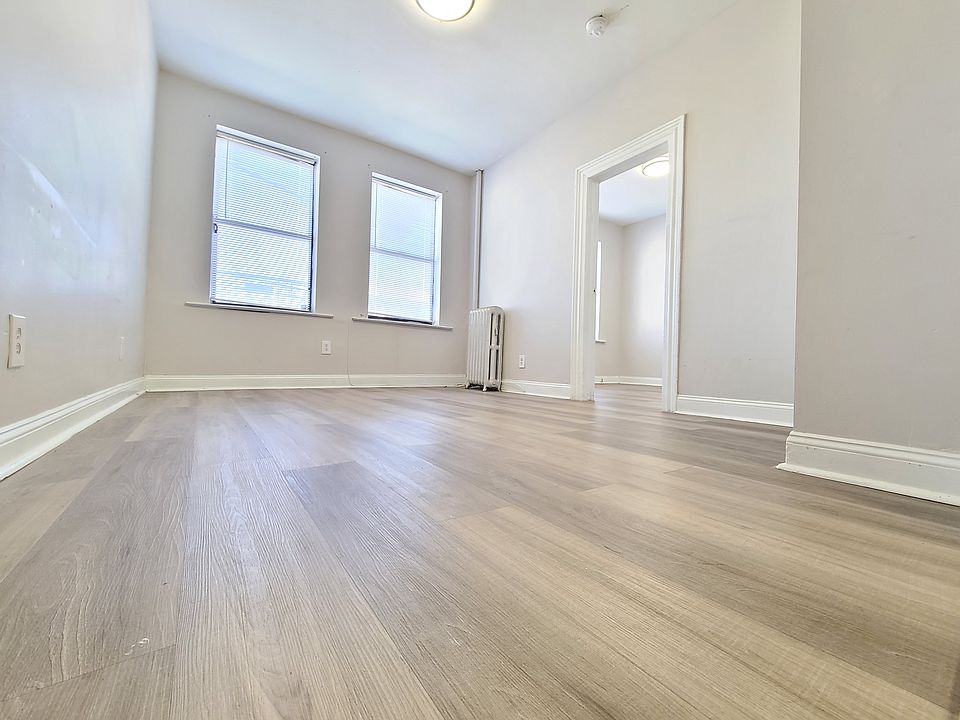 2nd image of 417 54th St #5E