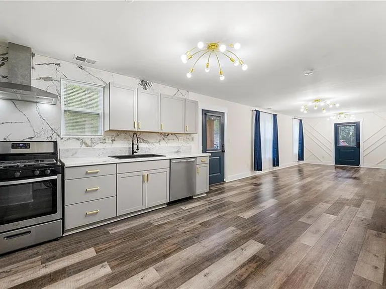 2222 Penelope St NW — Photo 10