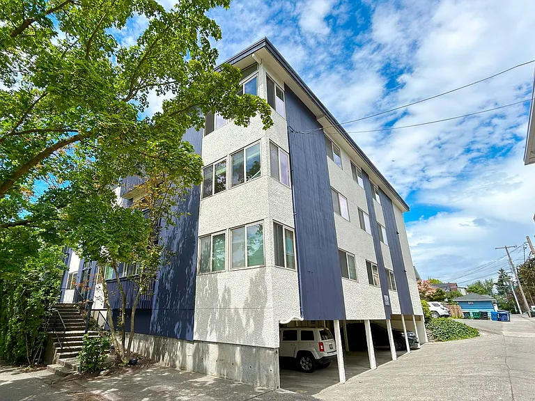 Wingate Apartments — Photo 11