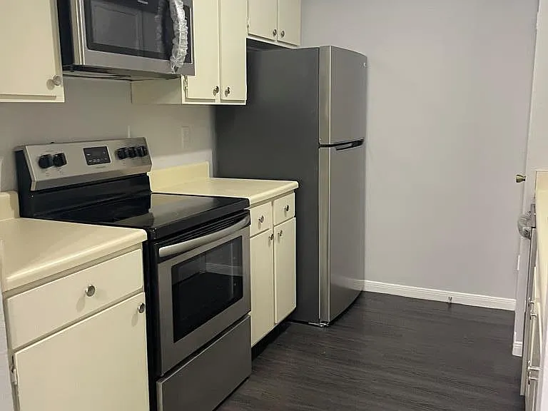 2901 Central Blvd #202 — Photo 5
