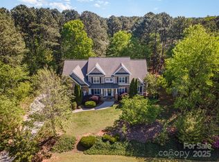 108 Bare Foot Ln, Mooresville, NC 28117