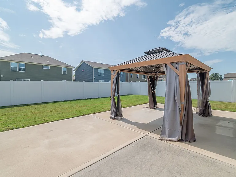 6023 Walkers Run Dr — Photo 43