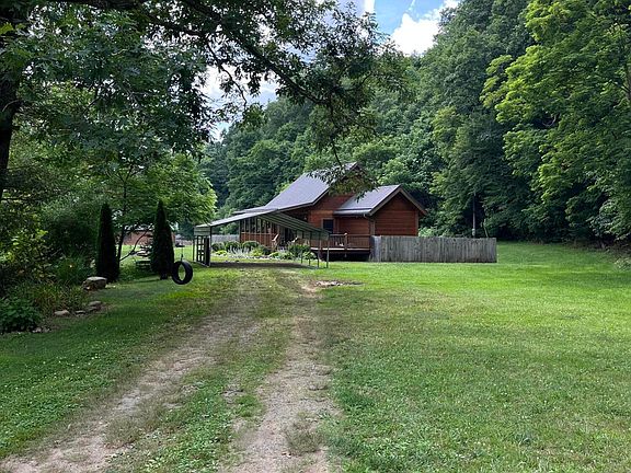 4th image of 220 Creekside Trl