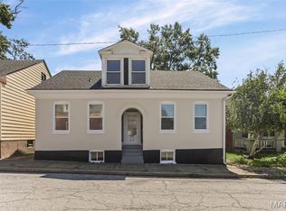 312 S Jackson St, Belleville, IL 62220
