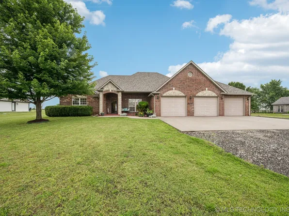 10055 S 4072nd Rd, Talala, OK 74080