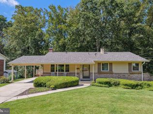 5210 Russett Rd, Rockville, MD 20853