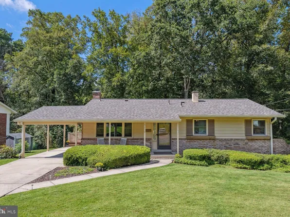 5210 Russett Rd, Rockville, MD 20853