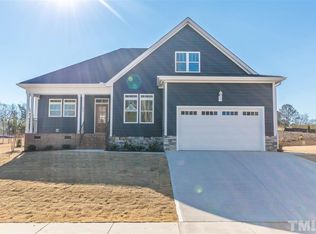 214 Heathgreen Dr, Clayton, NC 27527