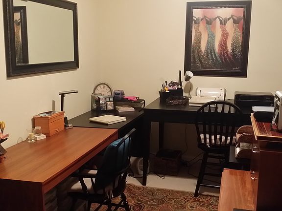 4th image of 3825 Redcoat Way