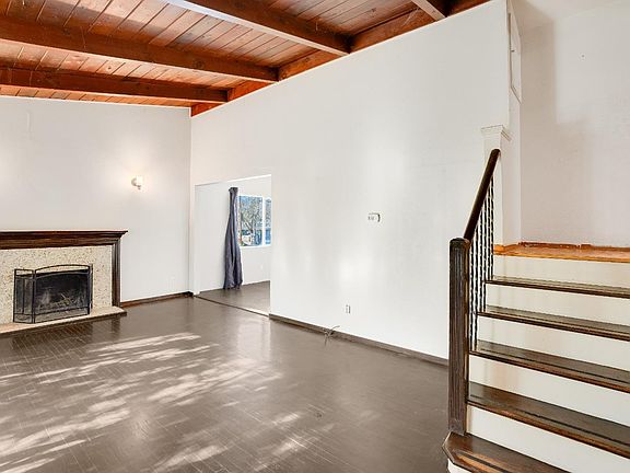 4th image of 1802 Redwood Street