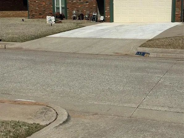 113 E Snowmass Dr, Yukon, OK 73099