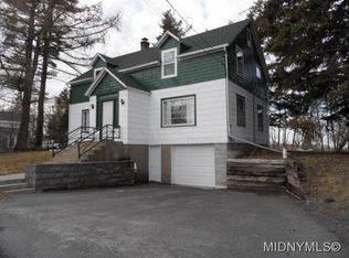 8687 Paris Hill Rd, Sauquoit, NY 13456