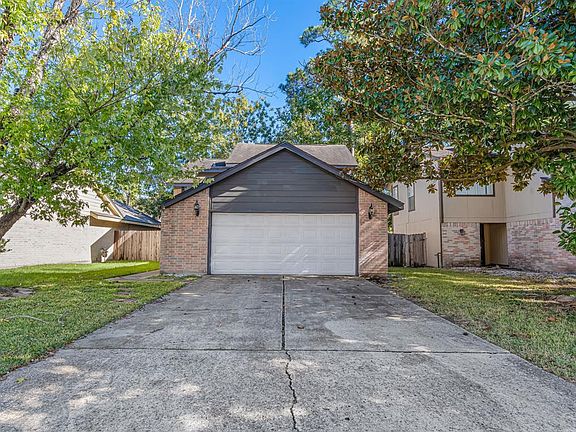 3rd image of 16722 Shrub Oak Dr