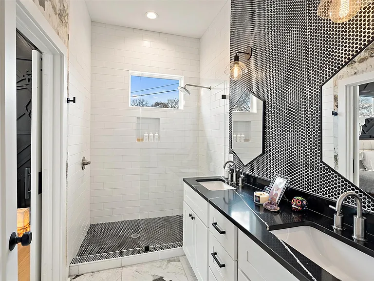 4800 Vinson Dr #A — Photo 29