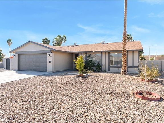 2nd image of 49 Del Amo Dr