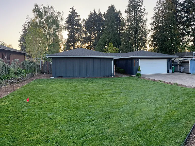 10869 SE 55th Ave — Photo 3