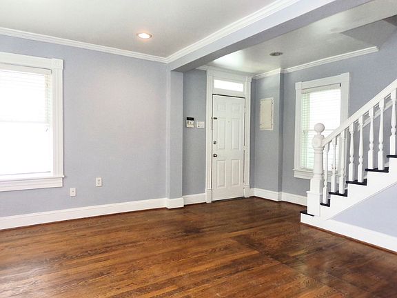 5th image of 1148 Bainbridge Blvd