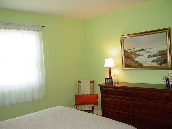 5th image of 7636 N Chester Ave
