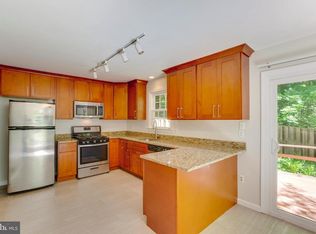 1509 Chatham Colony Ct, Reston, VA 20190