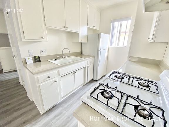 4th image of 1825 Butler Ave #1