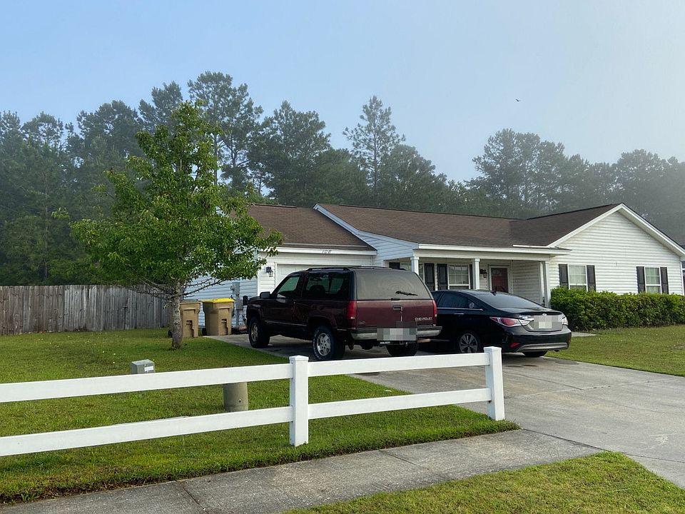 2nd image of 108 Willow Dr