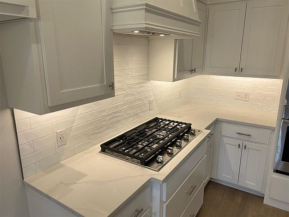 6th image of this home