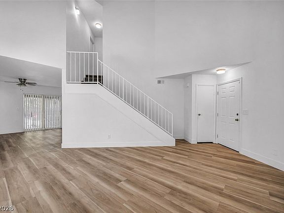 3rd image of 3844 Fitzpatrick Dr