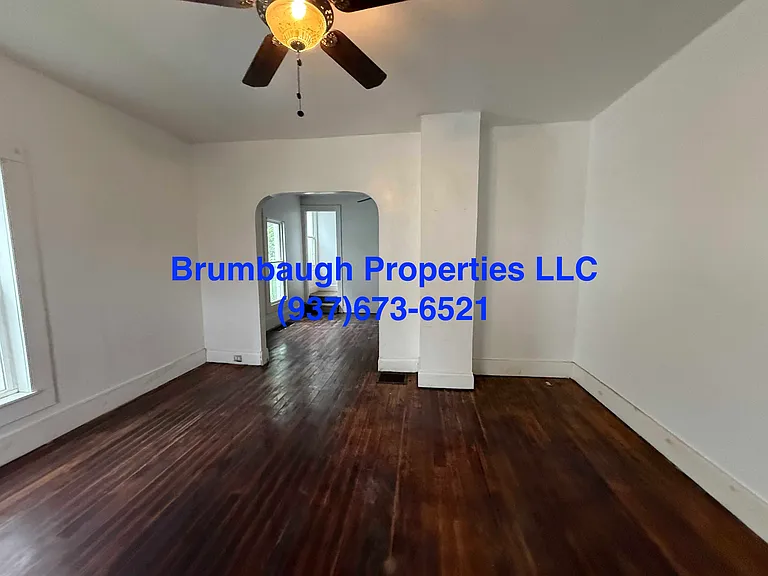 1027 Park Ave — Photo 33