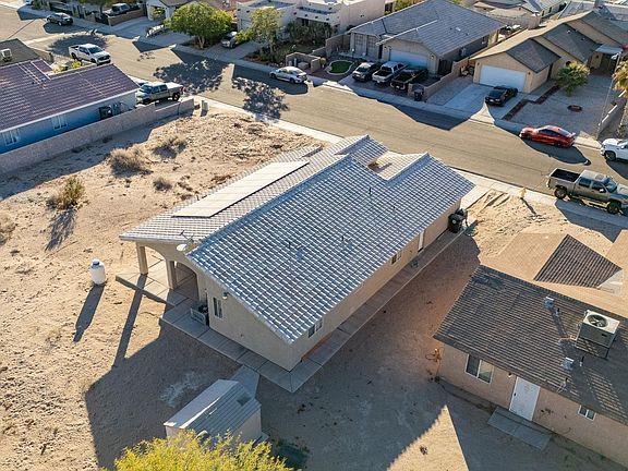 5th image of 1653 N 9th Ave
