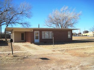 700 Furneaux St, Sudan, TX 79371