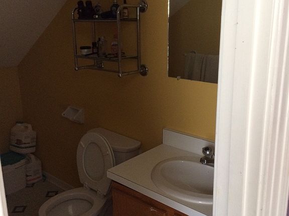 5th image of 337 Alden Ave APT 10