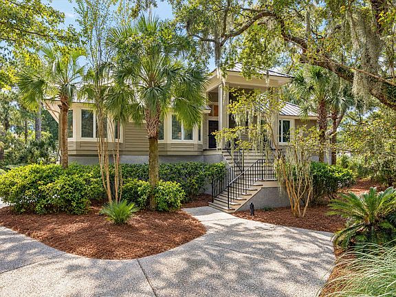 5th image of 348 Governors Dr