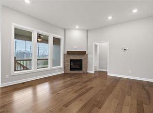 9028 SE 1st Ct, Blue Springs, MO 64064