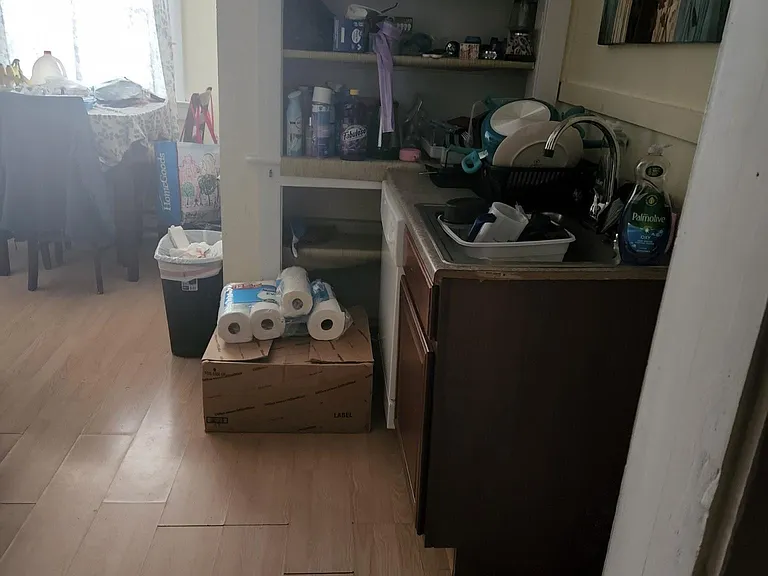 1212 Park Ave — Photo 8