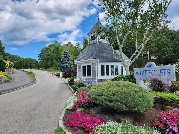 16 Westcliff Dr Unit 16, Plymouth, MA 02360