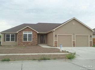 93 Wildcat Cir, Salina, KS 67401