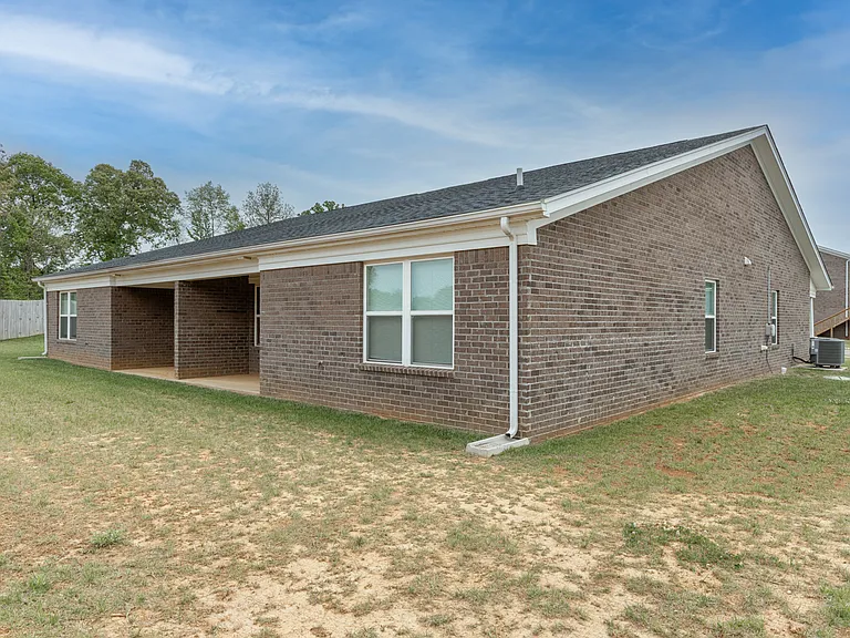 305 Breckinridge Cir — Photo 52