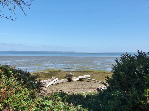 574 Chinook Avenue SE, Ocean Shores, WA 98569