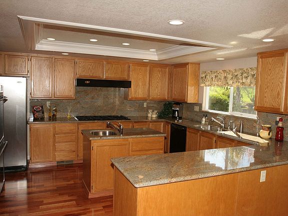 slab granite and recessed lights