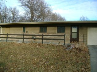 740 Eastborough Ln, Lincoln, NE 68505