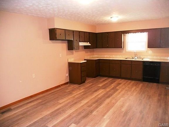 5th image of 346 Bellbrook Ave