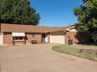 8 Oak Grove Cir, Wichita Falls, TX 76310