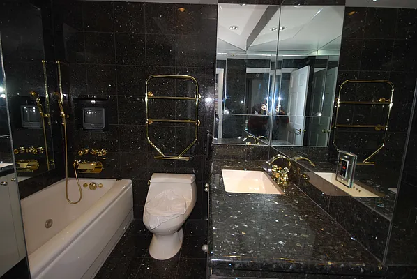 Rented by Luxury Habitat | media 10