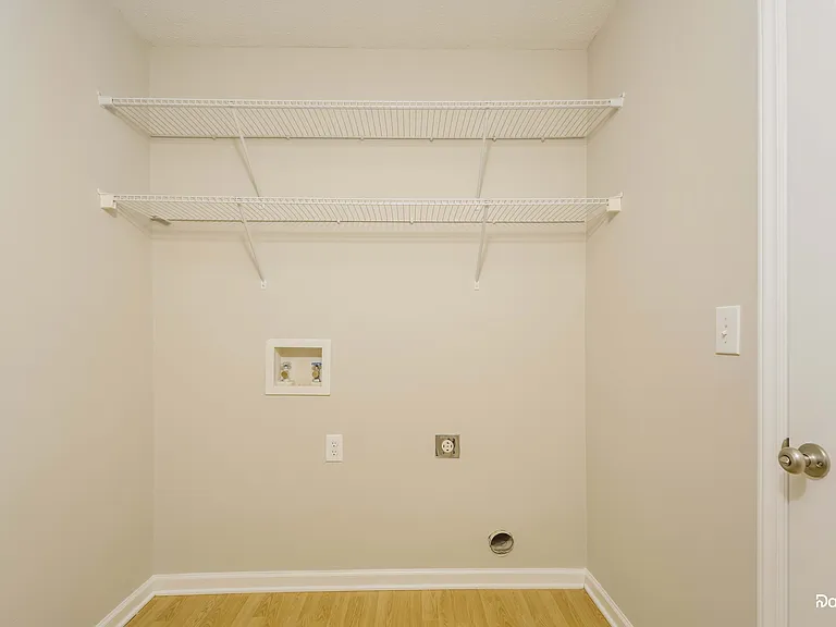 3605 Thornwood Dr — Photo 14