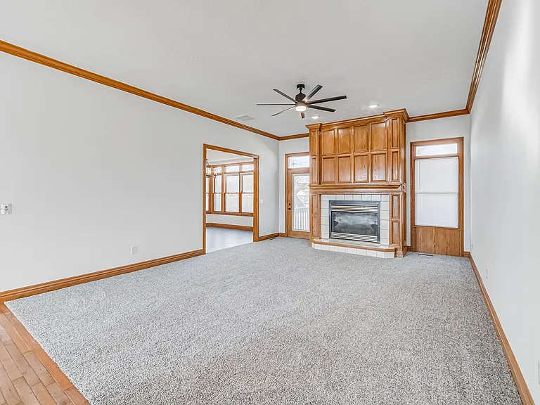 2467 S York Ave — Photo 6