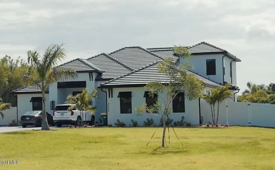 1st image of 4042 Tradewinds Trl