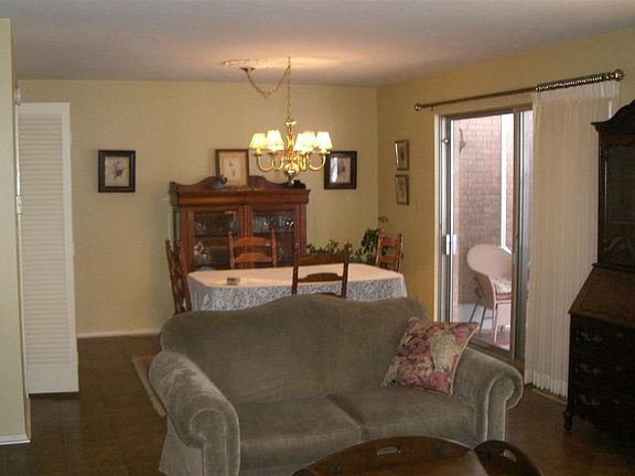 4th image of 1806 Birchwood Ln