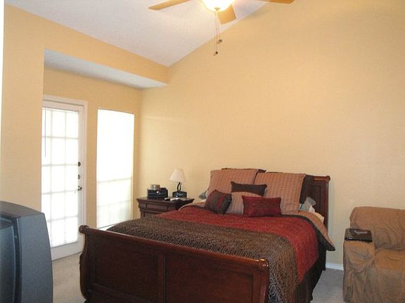 5th image of 14400 Montfort Dr APT 1503