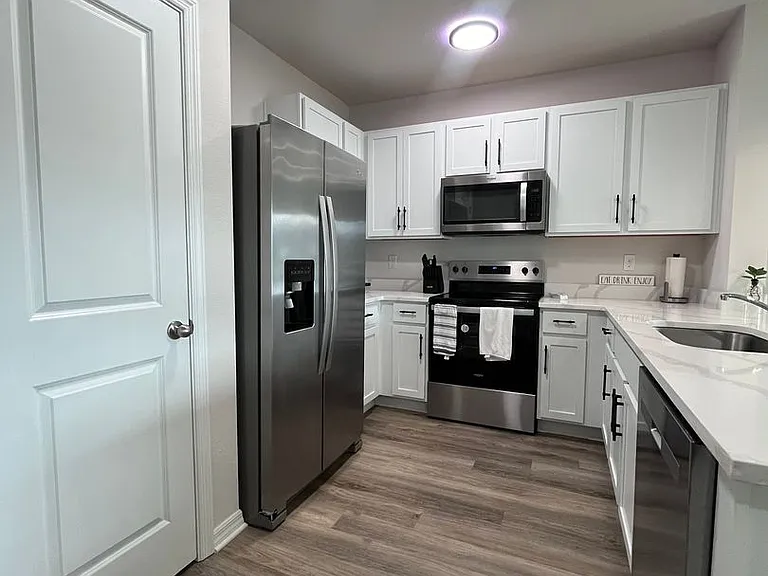 17777 Crescent Moon Loop — Photo 5