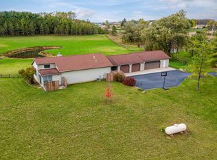 19027 Lima Rd, Huntertown, IN 46748